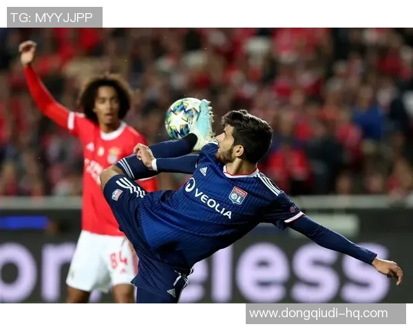 国王杯精彩对决本菲卡与里昂战成平局绝杀瞬间引发全场狂欢 国王杯精彩对决本菲卡与里昂战成平局绝杀瞬间引发全场狂欢