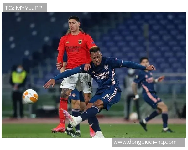 德甲精彩对决那不勒斯与本菲卡战成平局全场高潮迭起集锦回顾