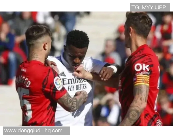 西甲精彩对决曼联大胜拜仁乌龙球成比赛转折点 西甲精彩对决曼联大胜拜仁乌龙球成比赛转折点