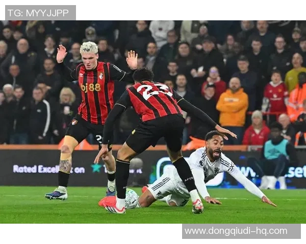 德甲激战曼联大胜巴萨补时进球引发争议判罚全场沸腾